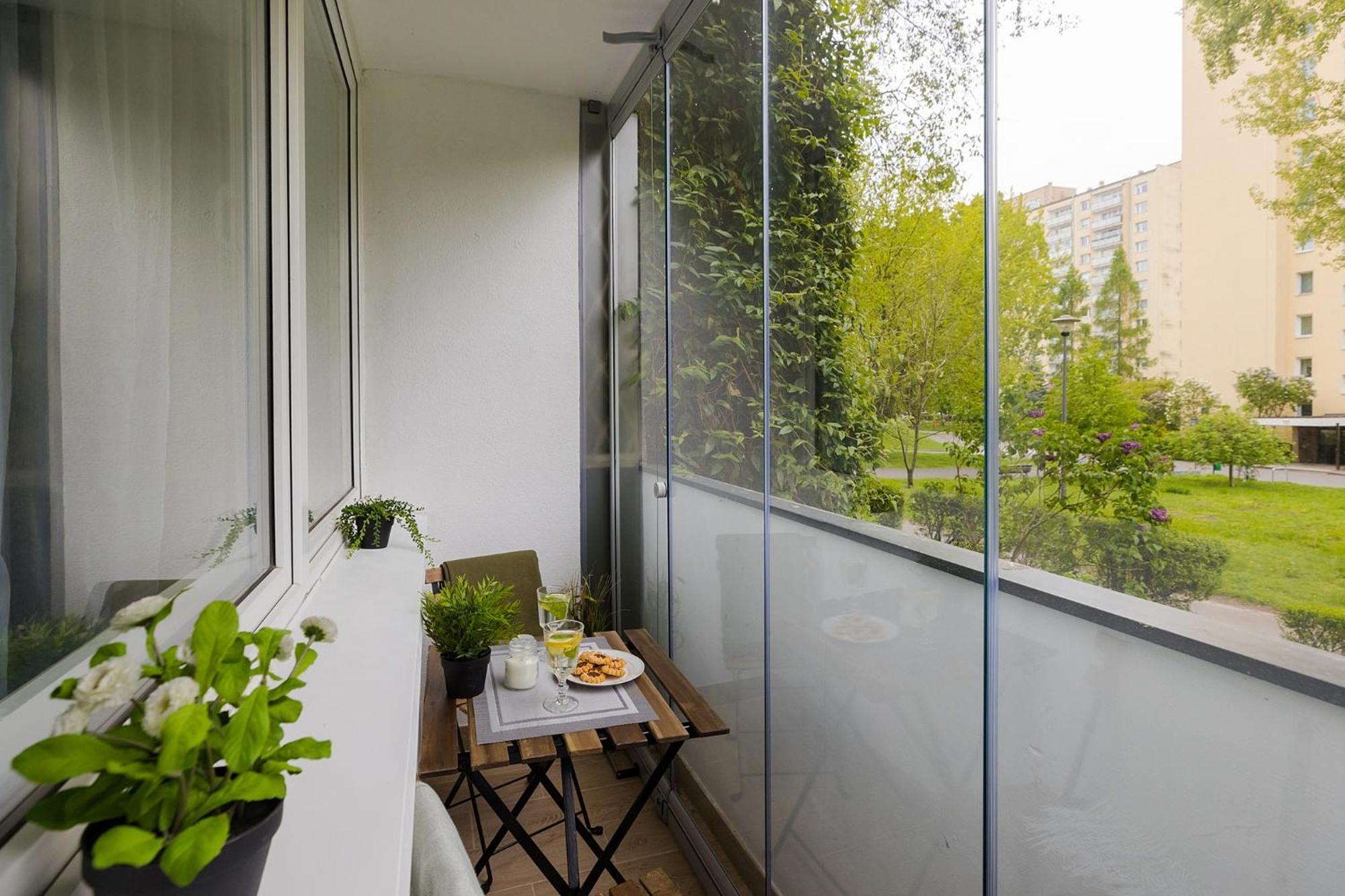 Mia Metro Station, Reymonta Apartamento Varsóvia Exterior foto